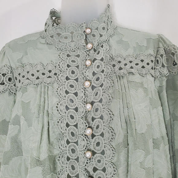 Luxxel Sage Green Short Set - Picture 7 of 16